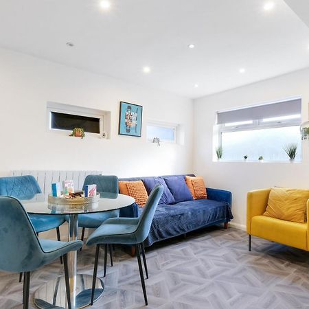 Kings House Apartment Hayes, West London Apt A Northolt (Greater London) Exterior foto
