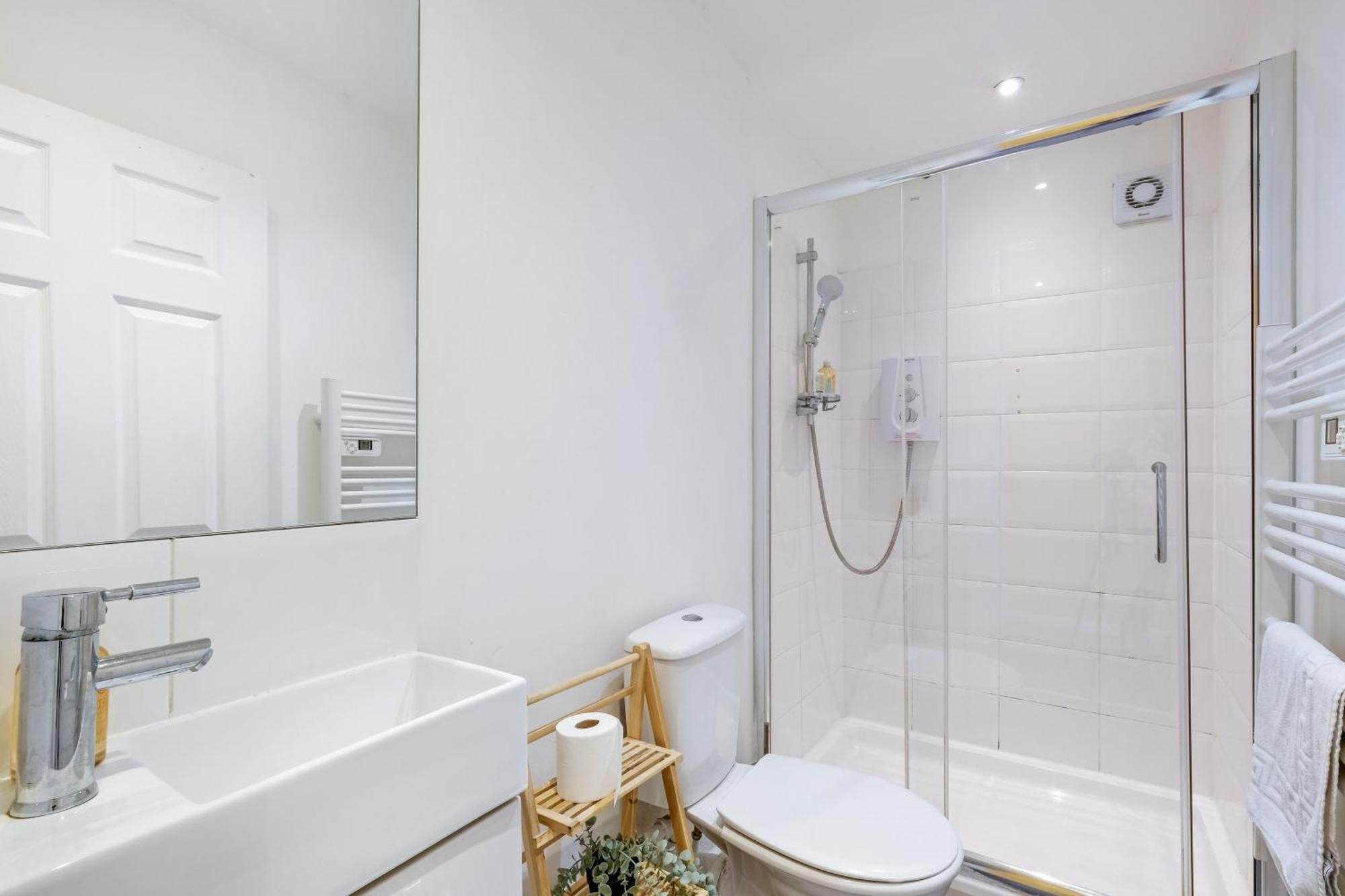 Kings House Apartment Hayes, West London Apt A Northolt (Greater London) Exterior foto